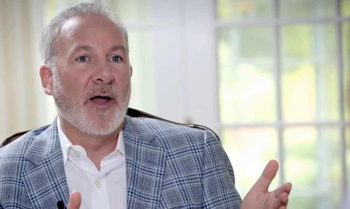 Peter Schiff Warns Bitcoin Collateral Plan Could Amplify Housing Market Risks
