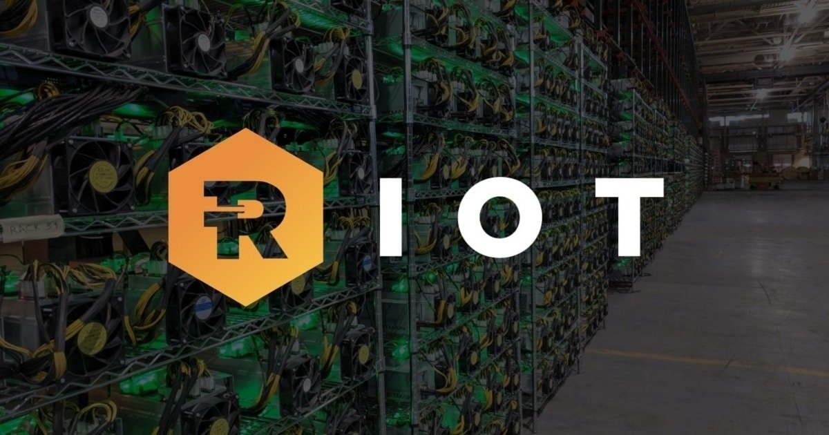 Riot Platforms Sells $289M in Bitcoin as Mining Output Drops 4% in Q1